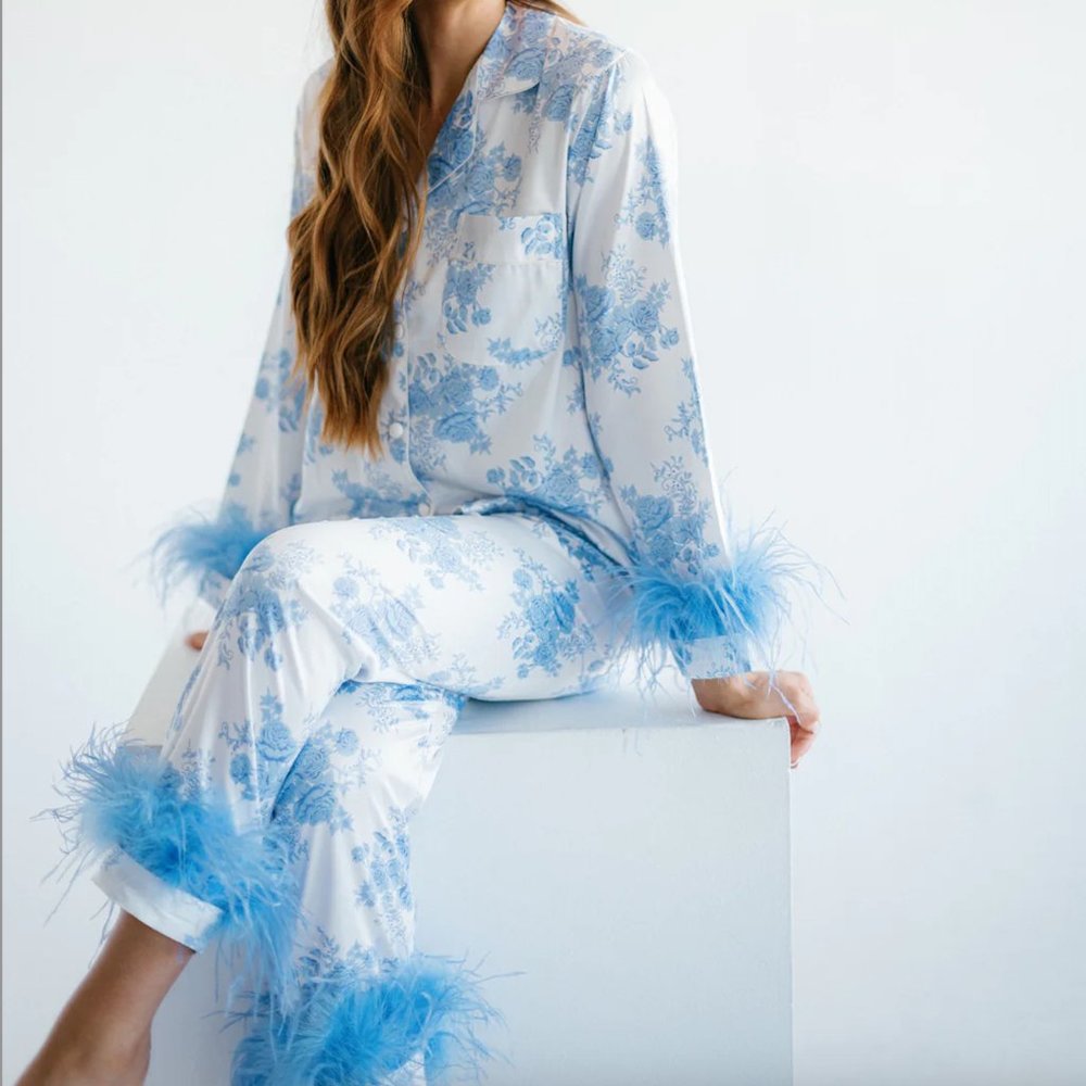 Bon Viviann French Floral Blue White Bridal Feather Pajamas xxl